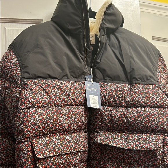Universal Thread Women size small water resistant puffer - Picture 1 of 9